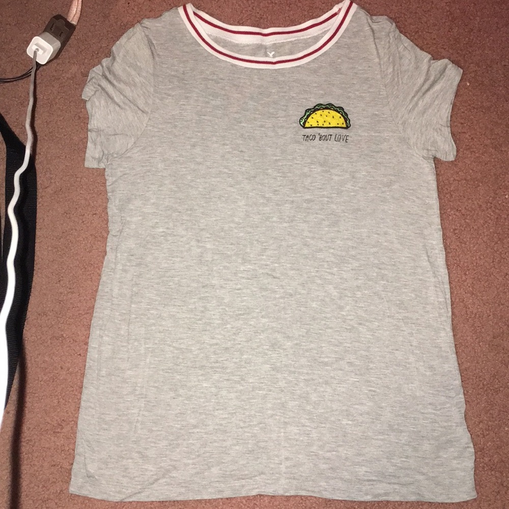 American eagle T-shirt